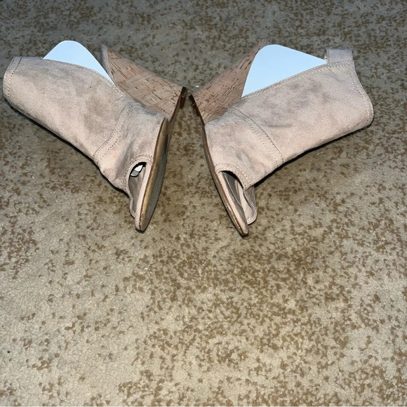 Nine West suede heels - Picture 3 of 4